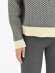 Sweter wełniany we wzory