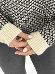 Sweter wełniany we wzory