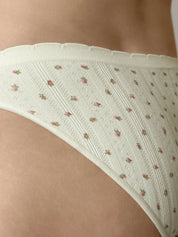 Majtki Slip bazowe, mleczne w róże