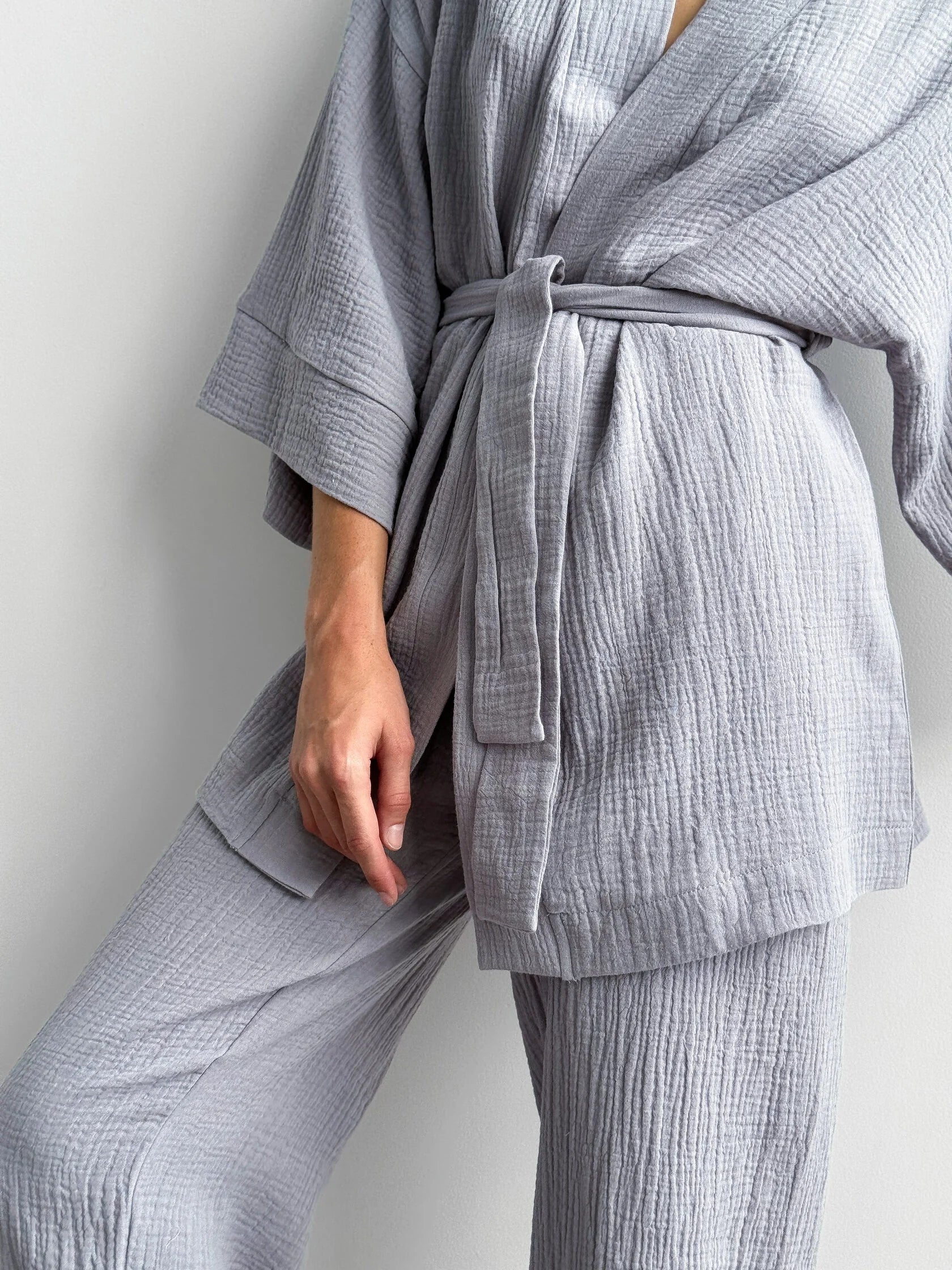 Komplet szlafrok krótki kimono i spodnie, z muślinu dwuwarstwowego, szary
