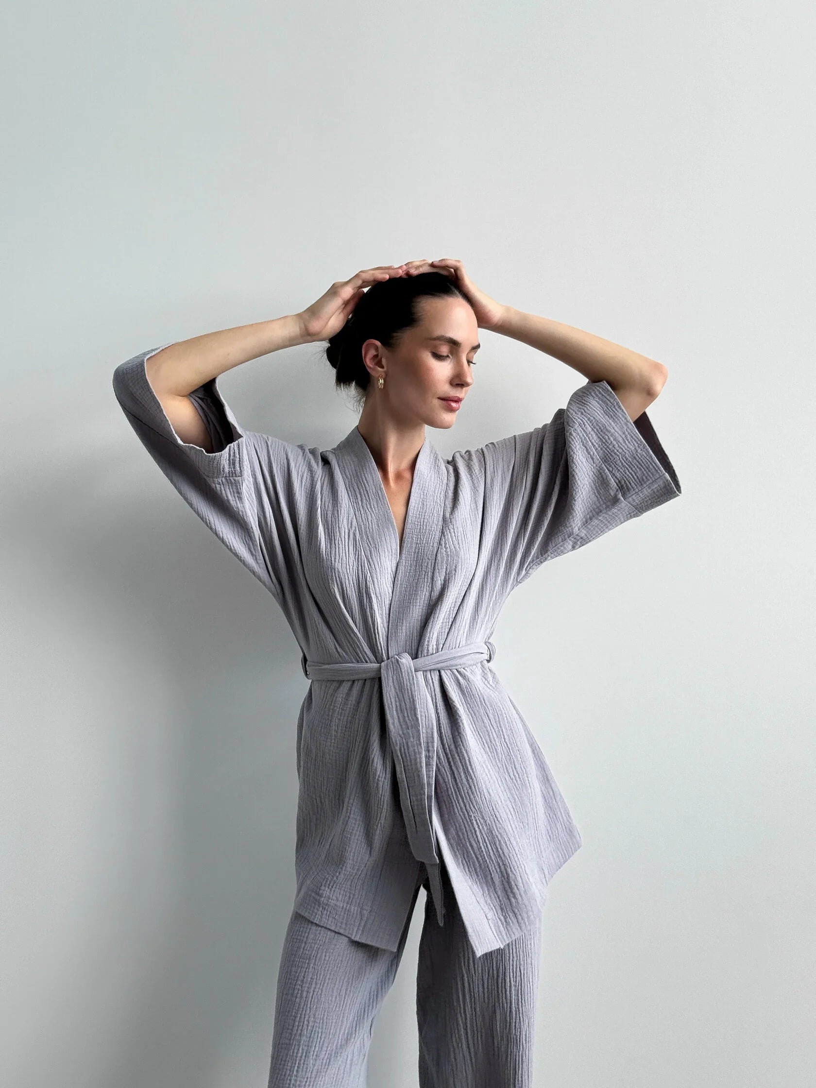 Komplet szlafrok krótki kimono i spodnie, z muślinu dwuwarstwowego, szary