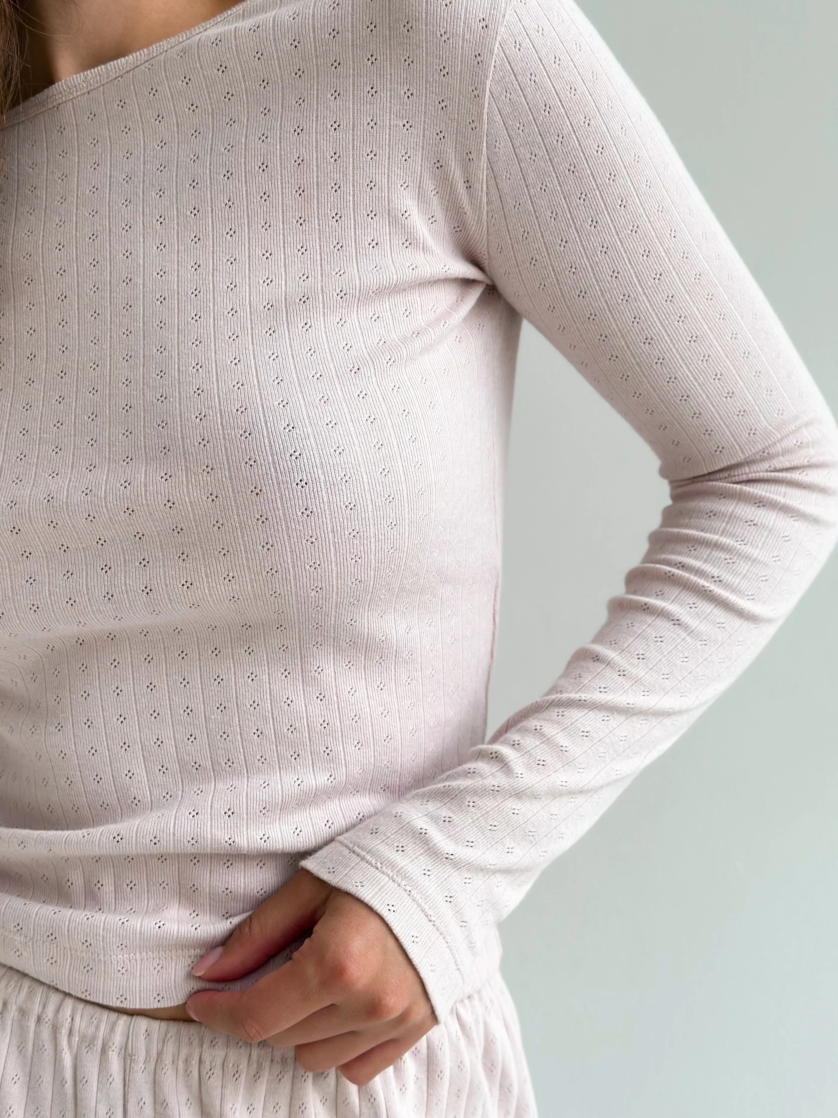 Komplet, dzianina prążkowana, szerokie spodnie i longsleeve, mleczny