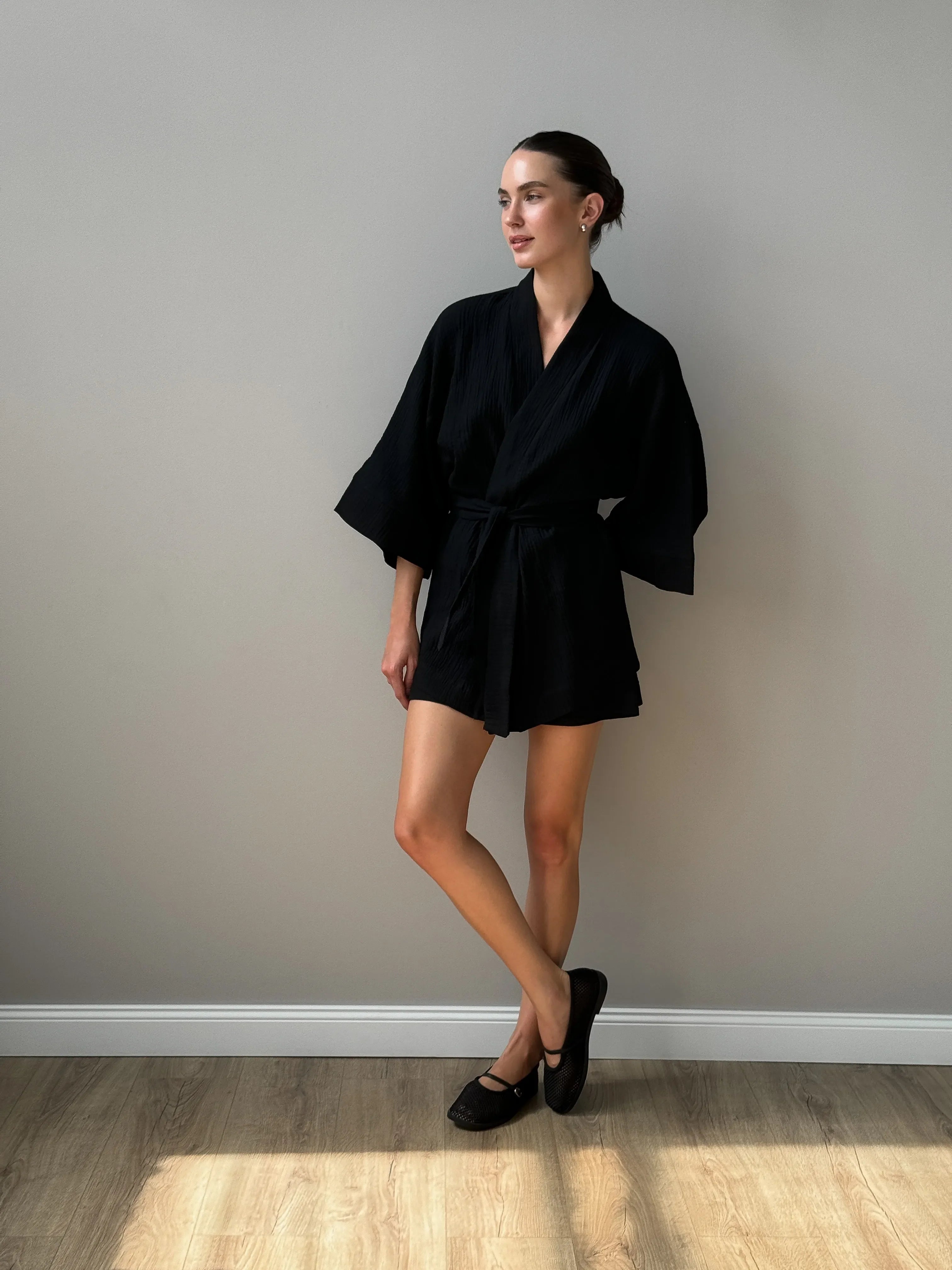 Komplet szlafrok krótki kimono i szorty, z muślinu dwuwarstwowego, czarny