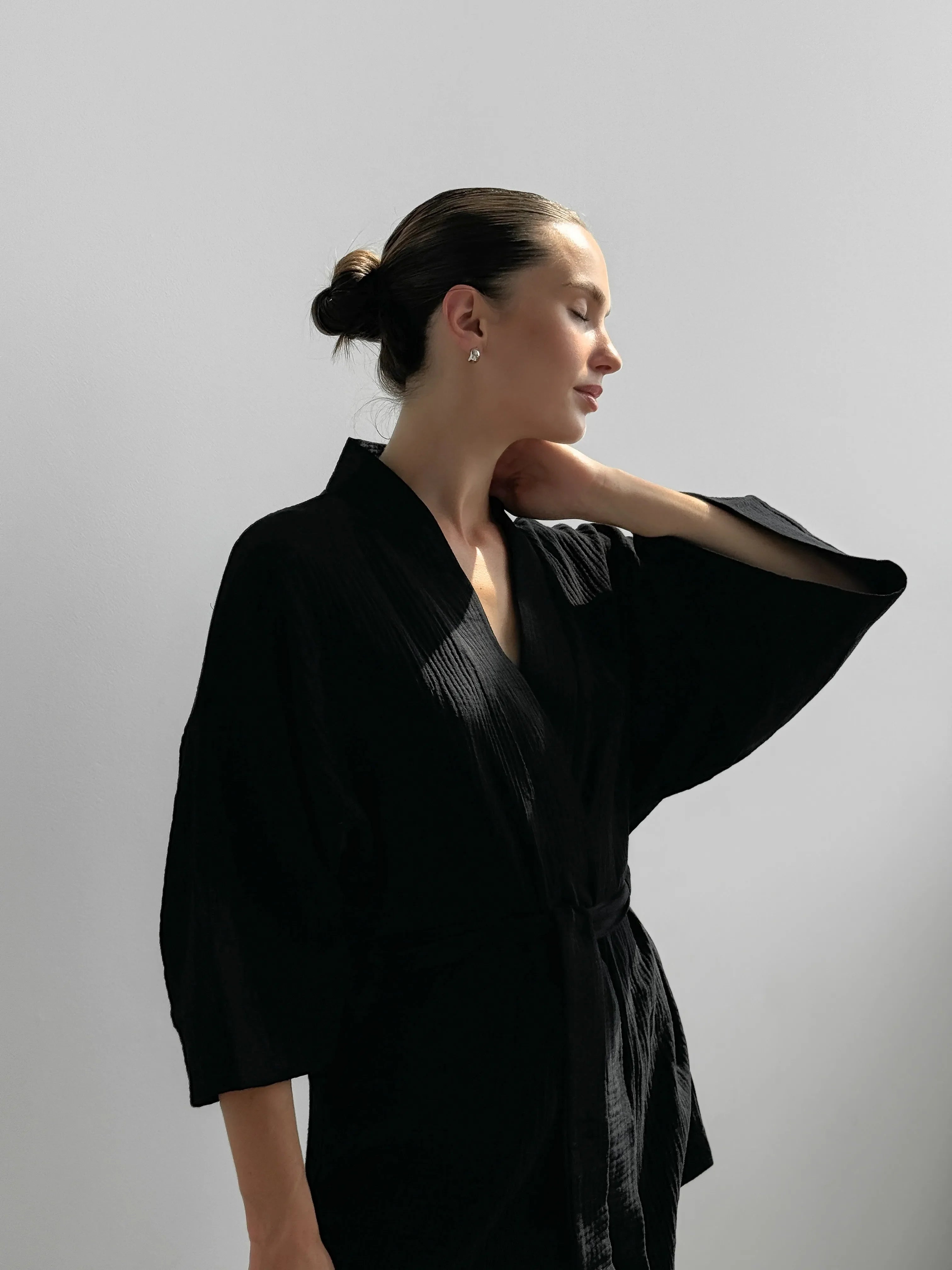 Komplet szlafrok krótki kimono i spodnie, z muślinu dwuwarstwowego, czarny