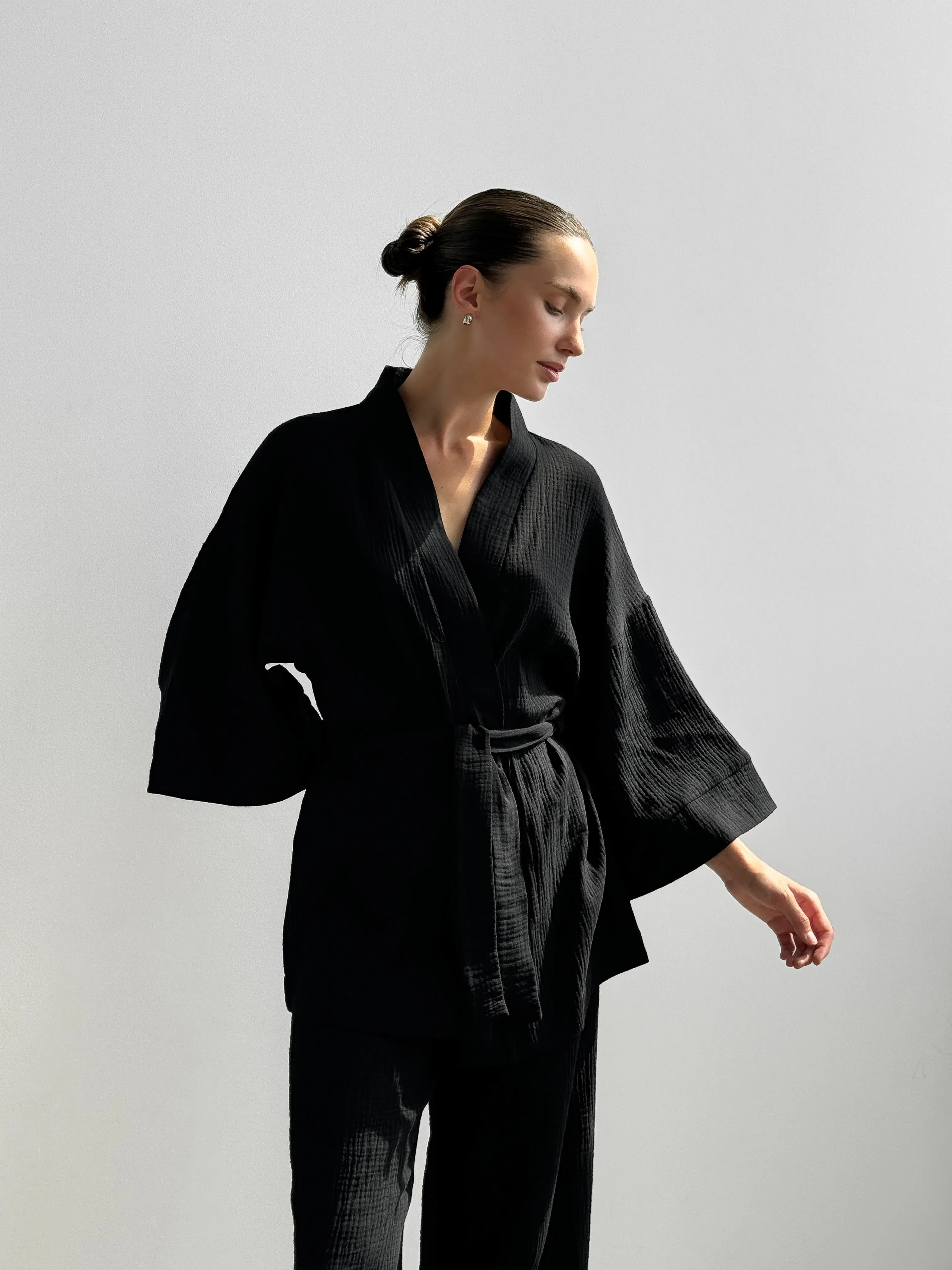 Komplet szlafrok krótki kimono i spodnie, z muślinu dwuwarstwowego, czarny