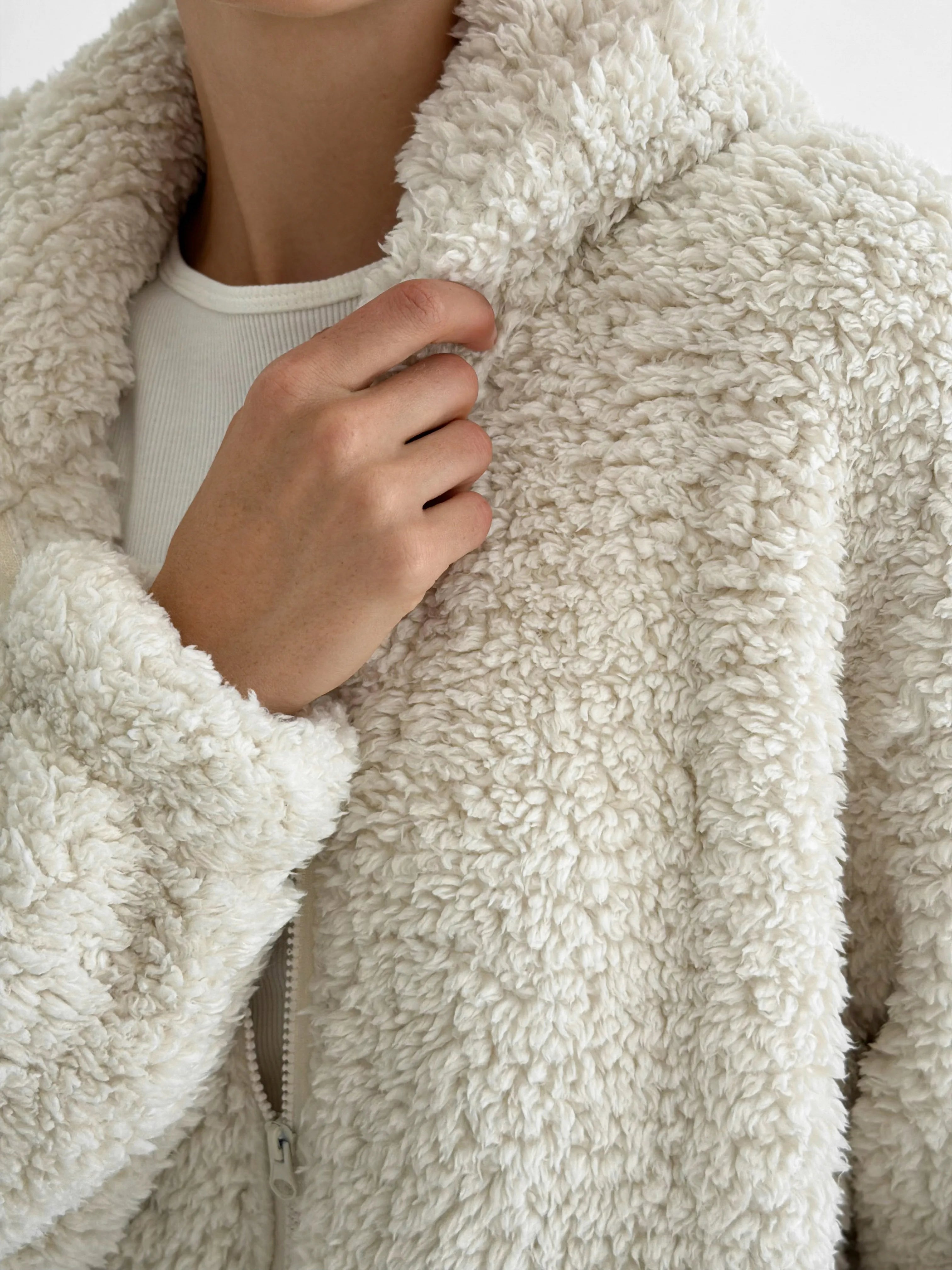 Bluza TEDDY z kapturem, mleczna