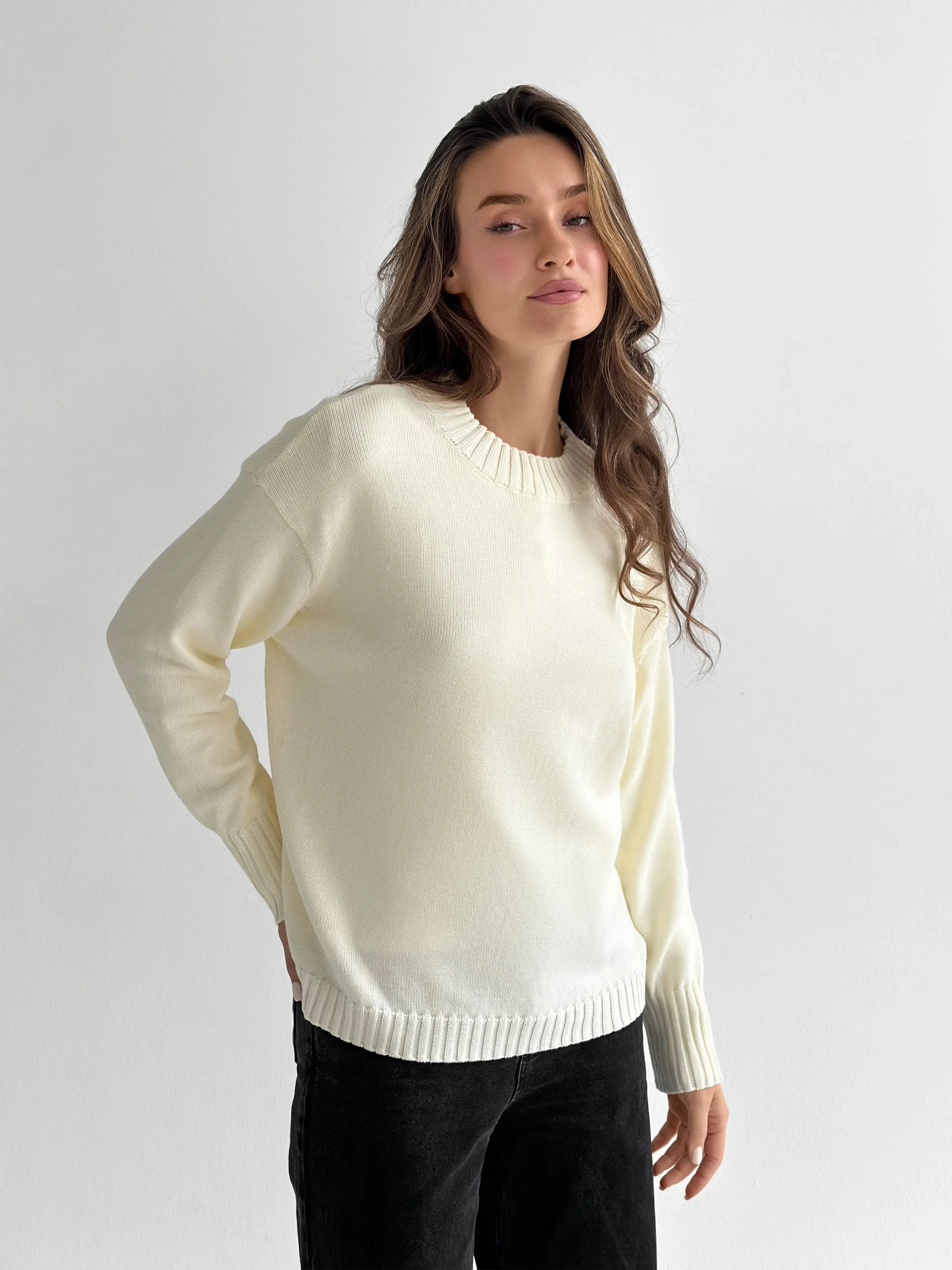 Sweter dziany, kremowy