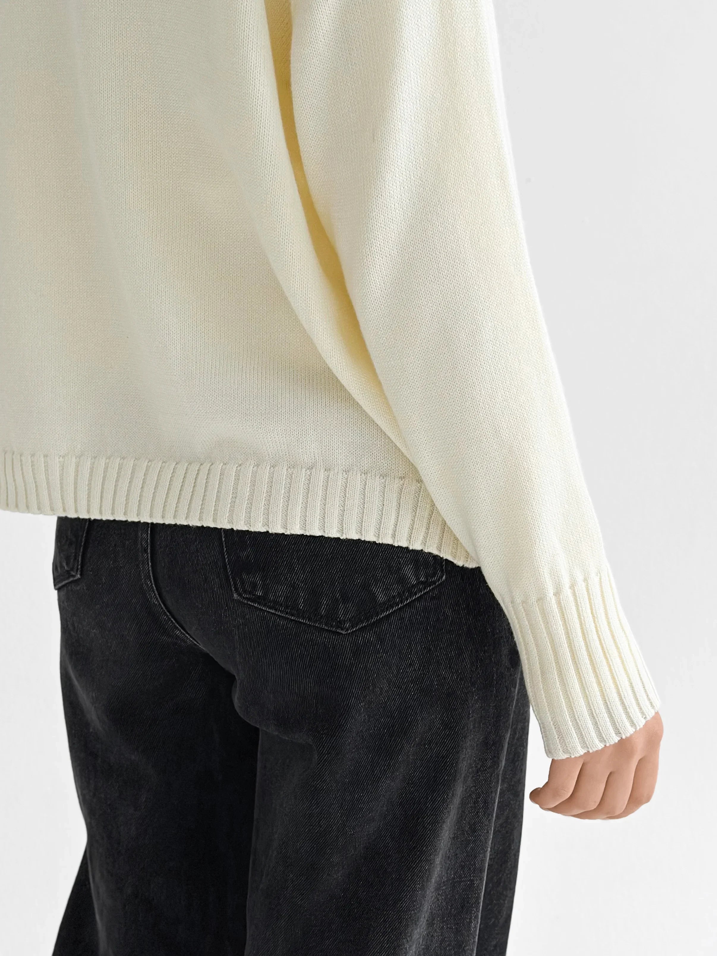 Sweter dziany, kremowy