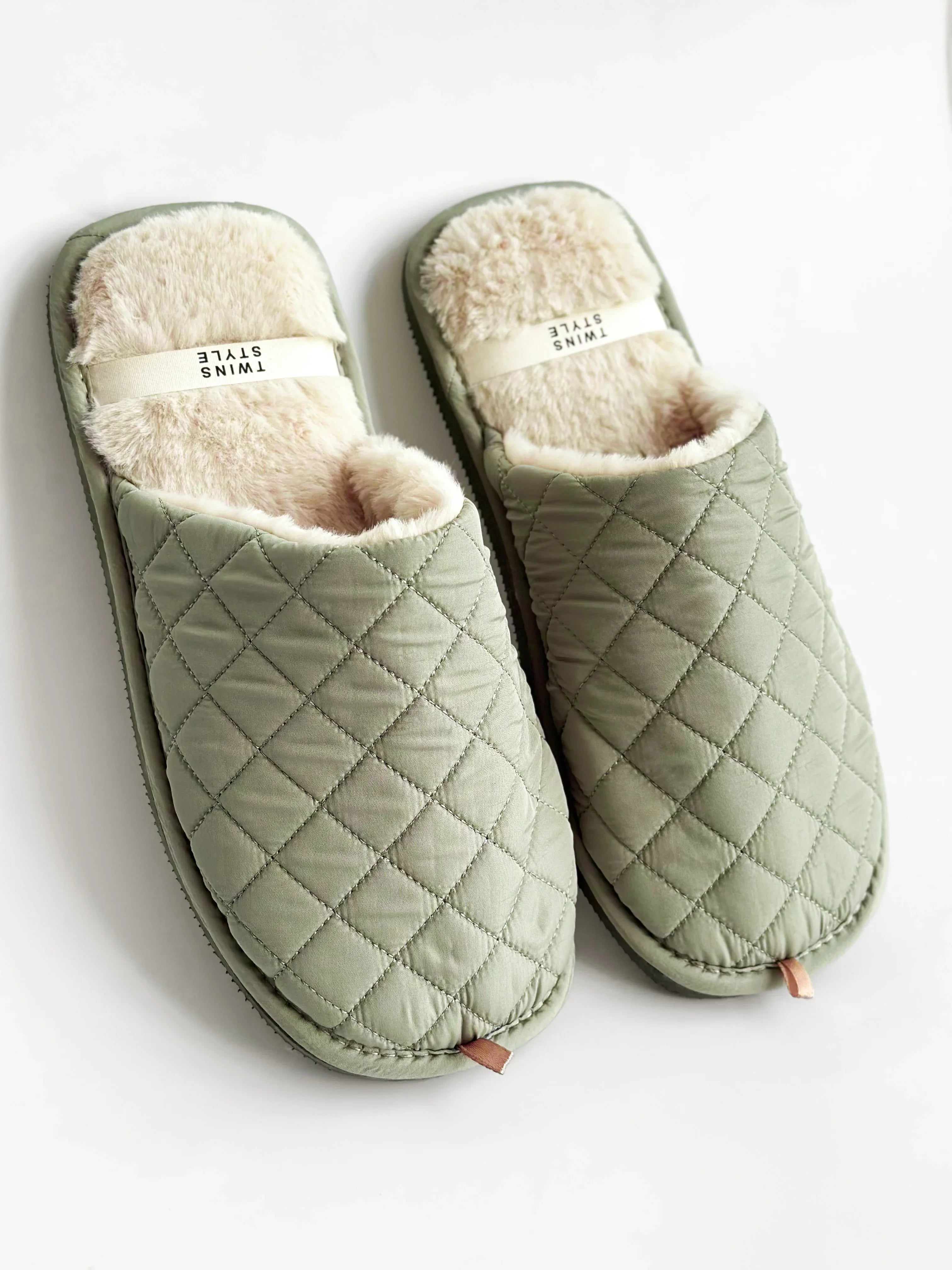Kapcie męskie HS-LUX pikowane, khaki