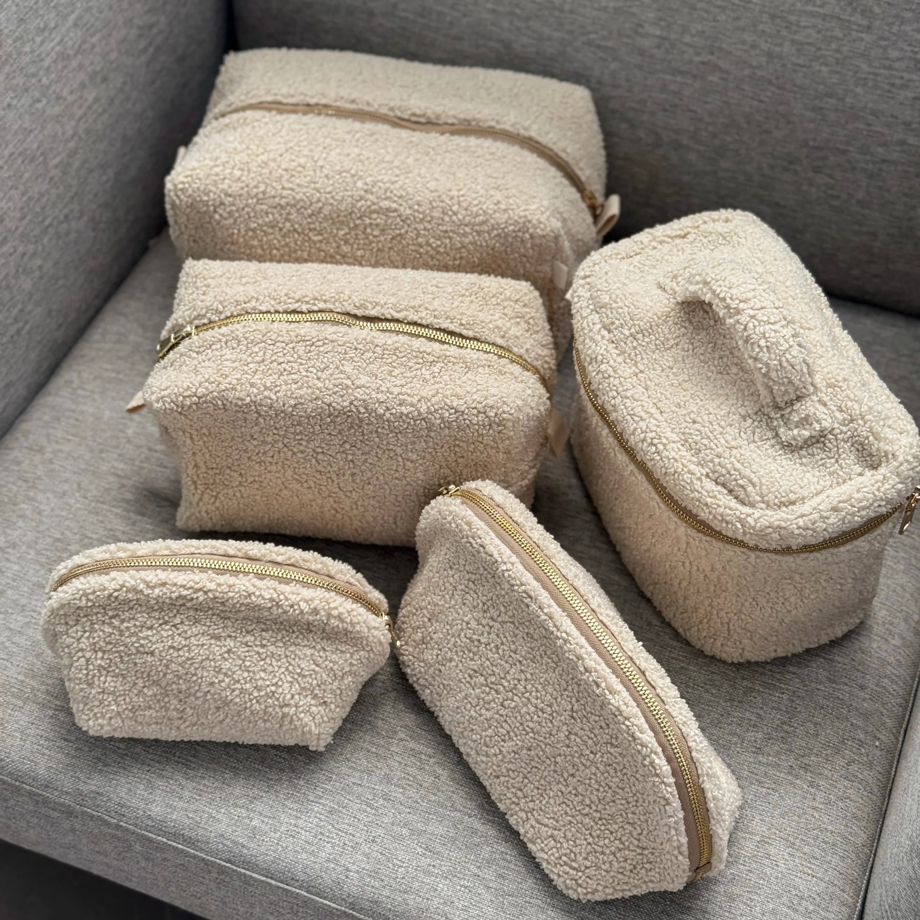 Kosmetyczka TEDDY, beżowa, średnia kuferek