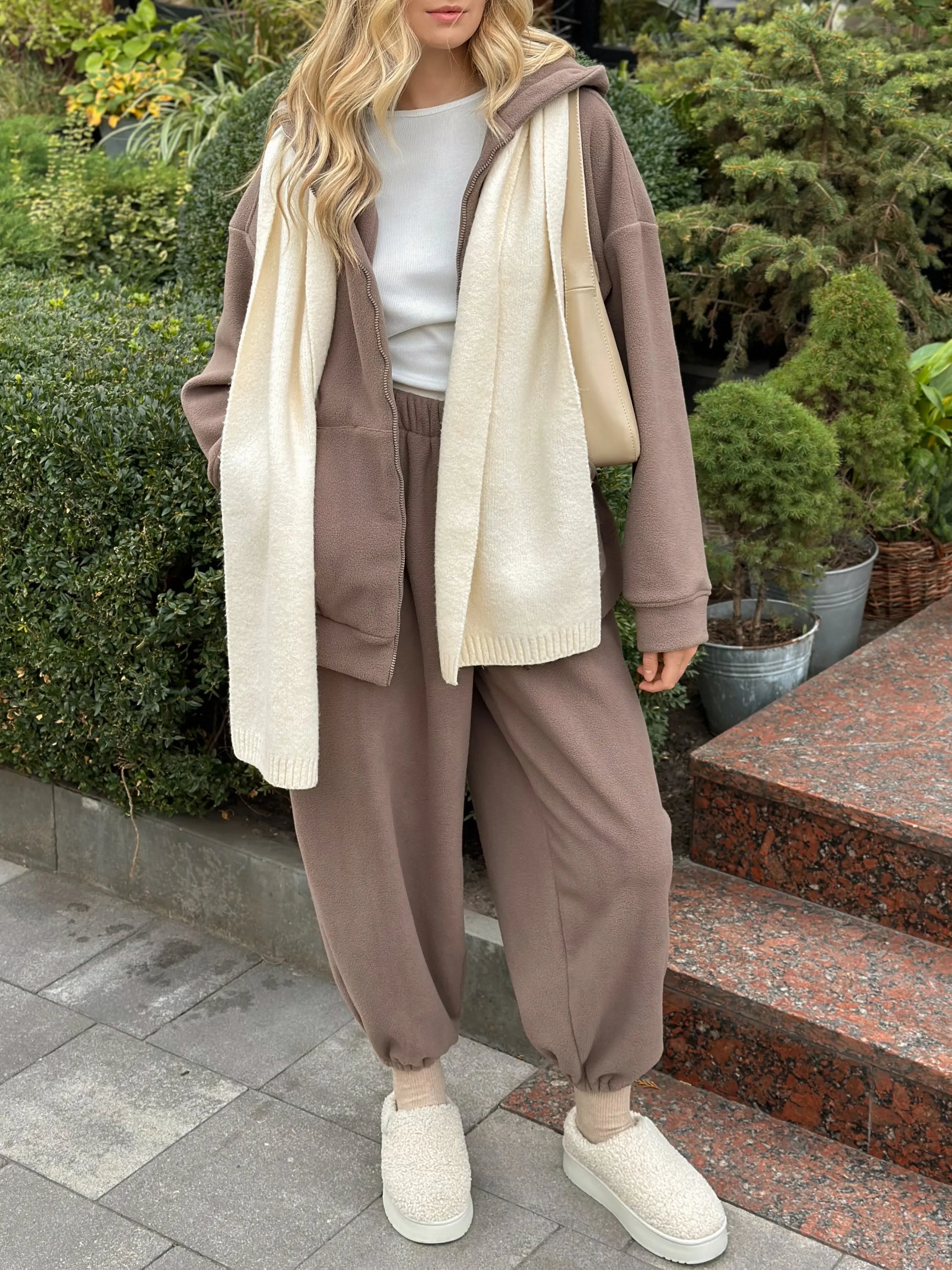 Szalik dziany, mleczny