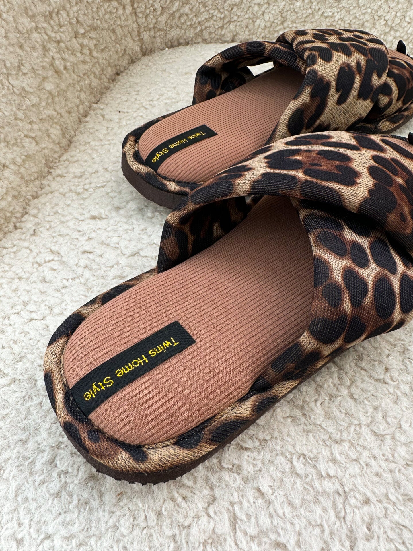Kapcie damskie HS-VL animal print