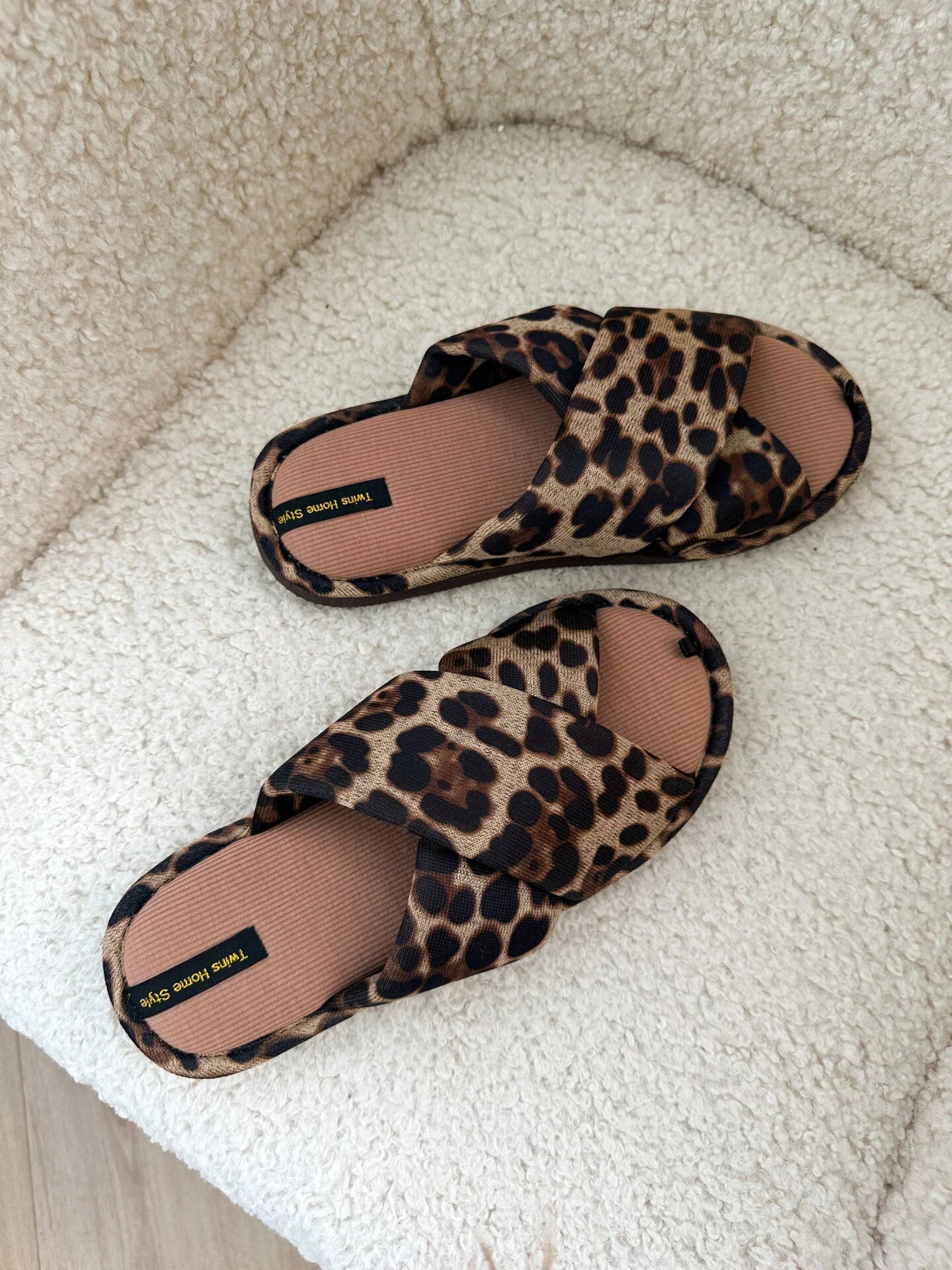Kapcie damskie HS-VL animal print