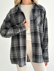 Koszula flanelowa w ciemnoszarą kratę, One Size