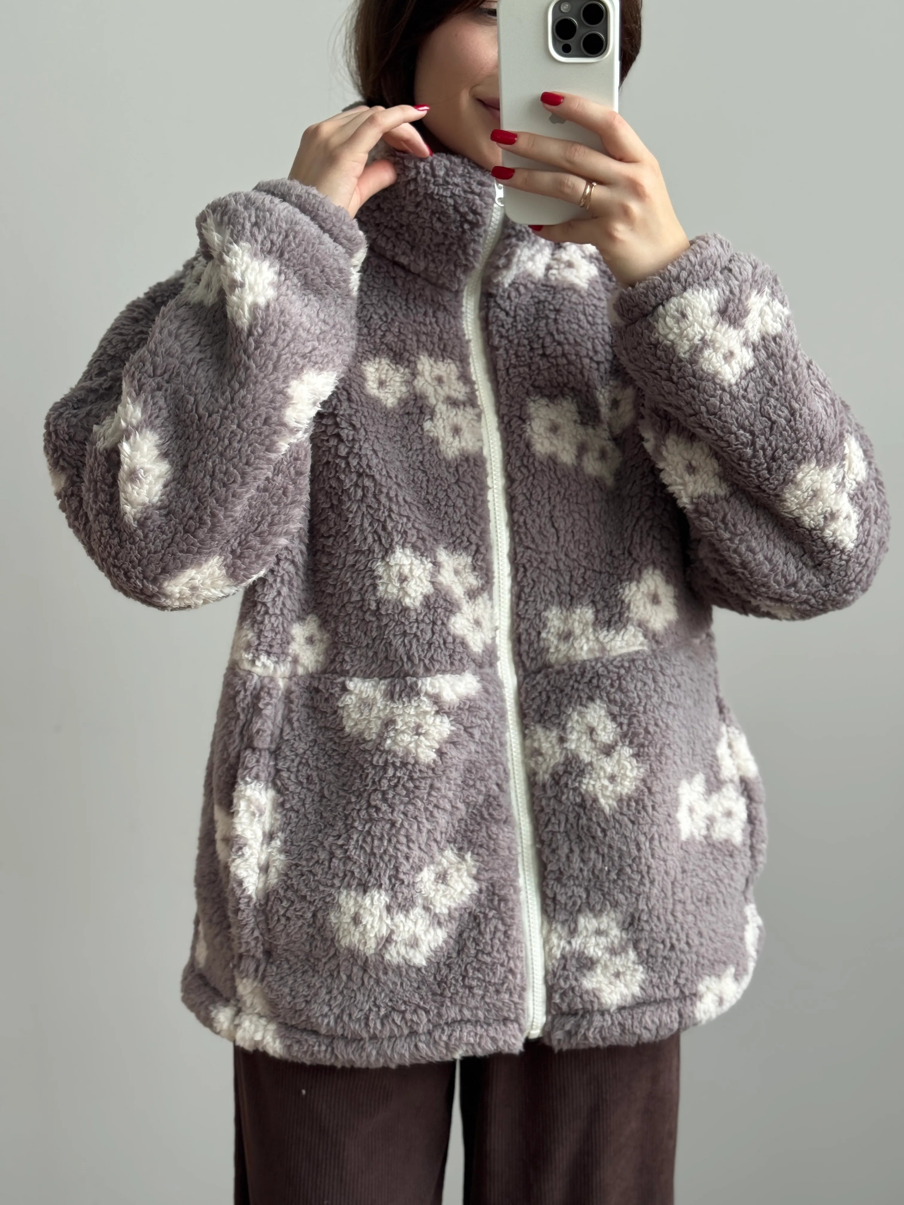 Bluza TEDDY na zamek ze stójką, biała w kwiaty