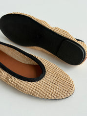 Baleriny damskie matowe z plecionki PVC, mleczne