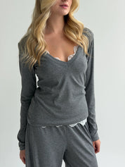 Longsleeve Soft Touch z dzianiny z dekoltem w serek, ciemnoszary