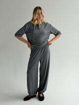 Komplet Soft Touch z dzianiny longsleeve i spodnie typu szarawary, ciemnoszary