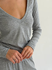 Longsleeve Soft Touch z dzianiny z dekoltem w serek, szary