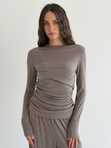 Longsleeve Soft Touch z dzianiny z dekoltem w łódkę, beżowy