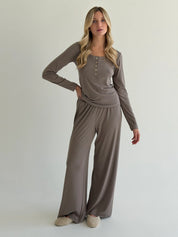 Komplet Soft Touch z dzianiny longsleeve i spodnie, beżowy