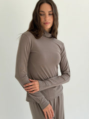 Longsleeve Soft Touch z dzianiny z wysokim kołnierzem, beżowy