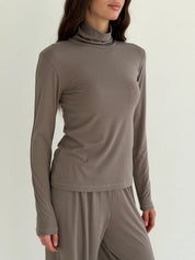 Longsleeve Soft Touch z dzianiny z wysokim kołnierzem, beżowy