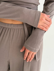 Longsleeve Soft Touch z dzianiny z wiązaniami, beżowy