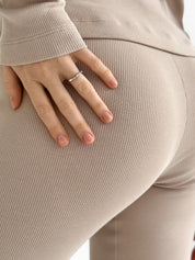 Legginsy, dzianina prążkowana, beżowe