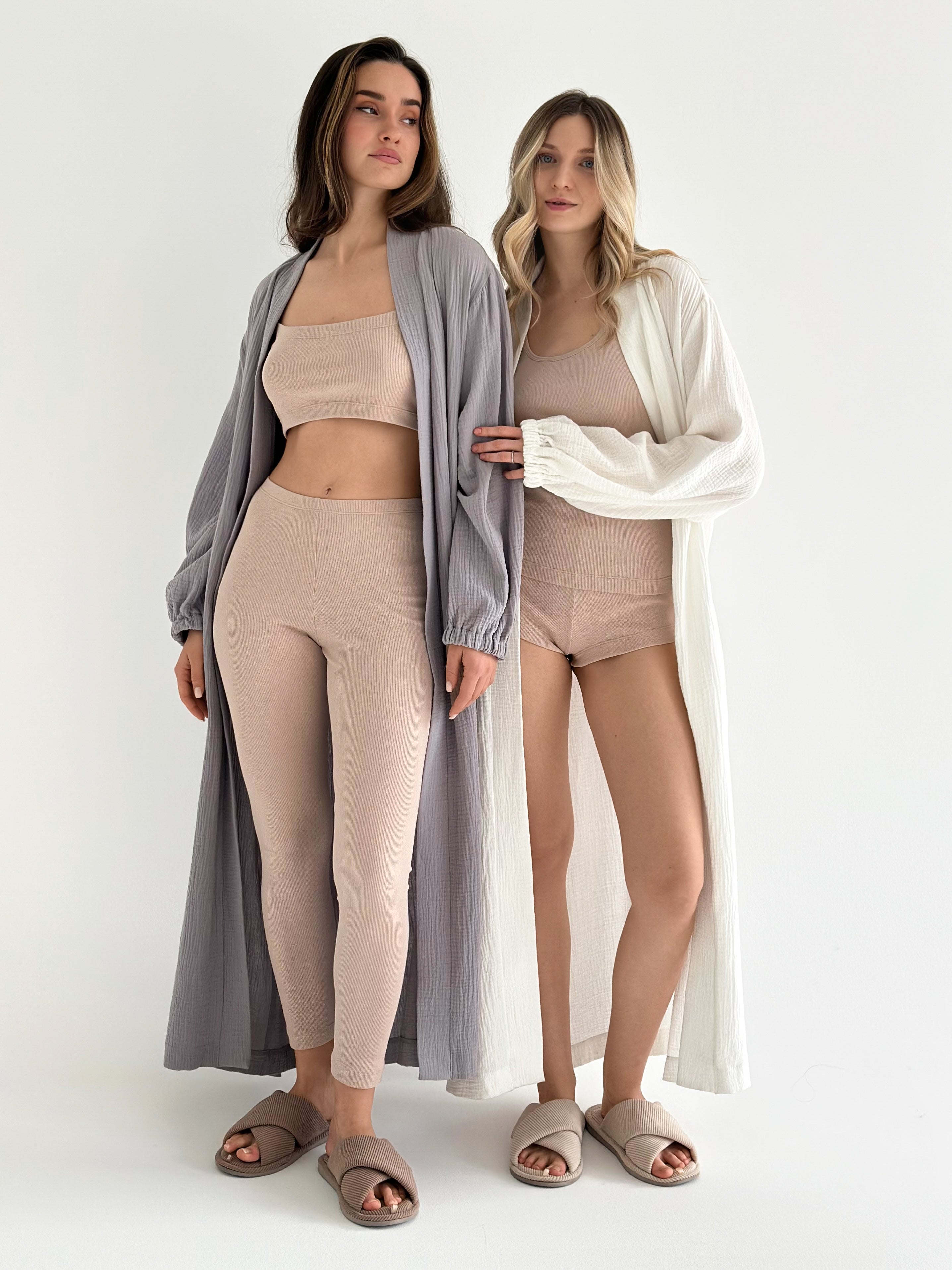 Legginsy, dzianina prążkowana, beżowe