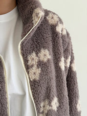 Bluza TEDDY na zamek ze stójką, biała w kwiaty