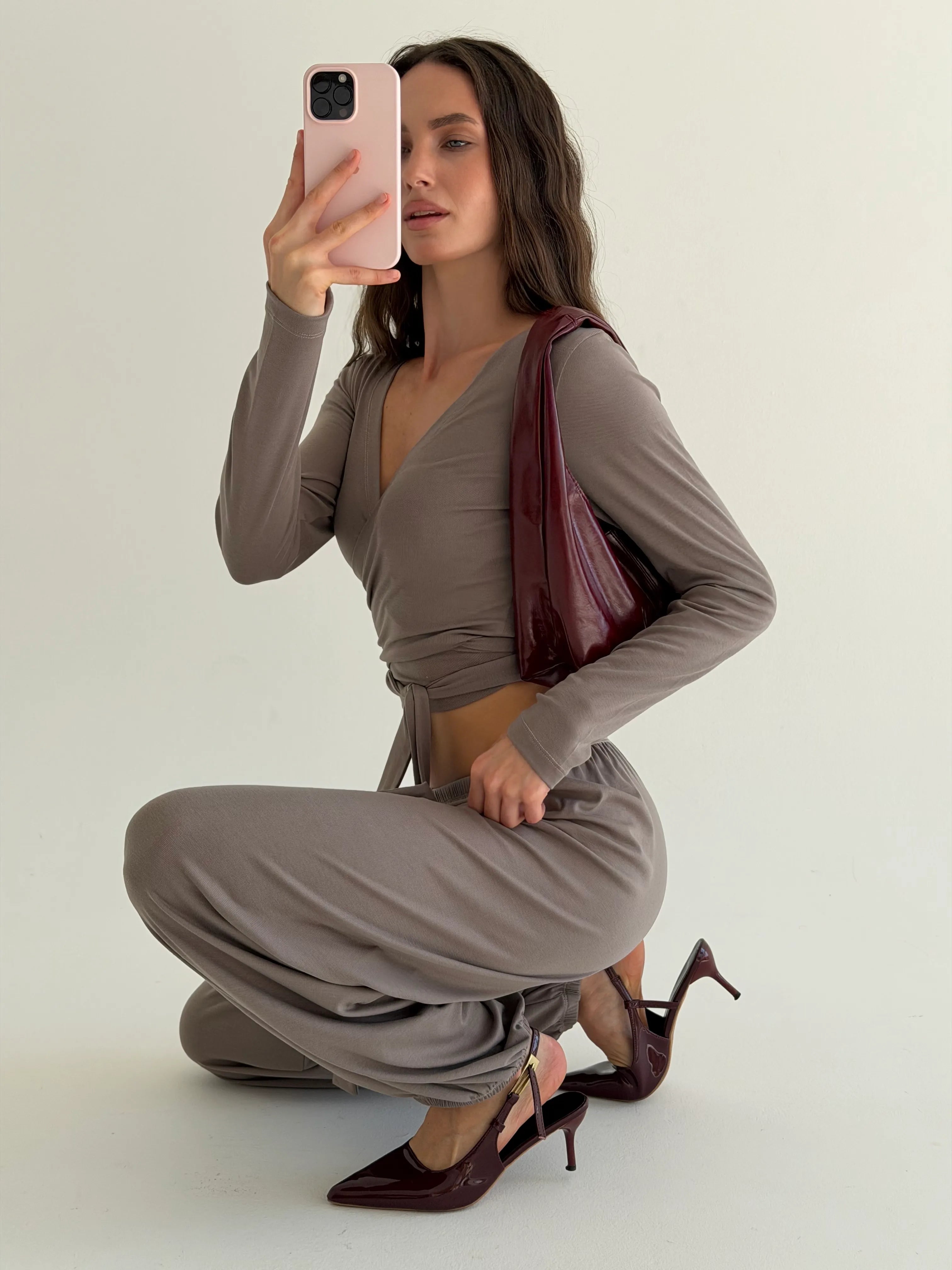 Longsleeve Soft Touch z dzianiny z wiązaniami, beżowy