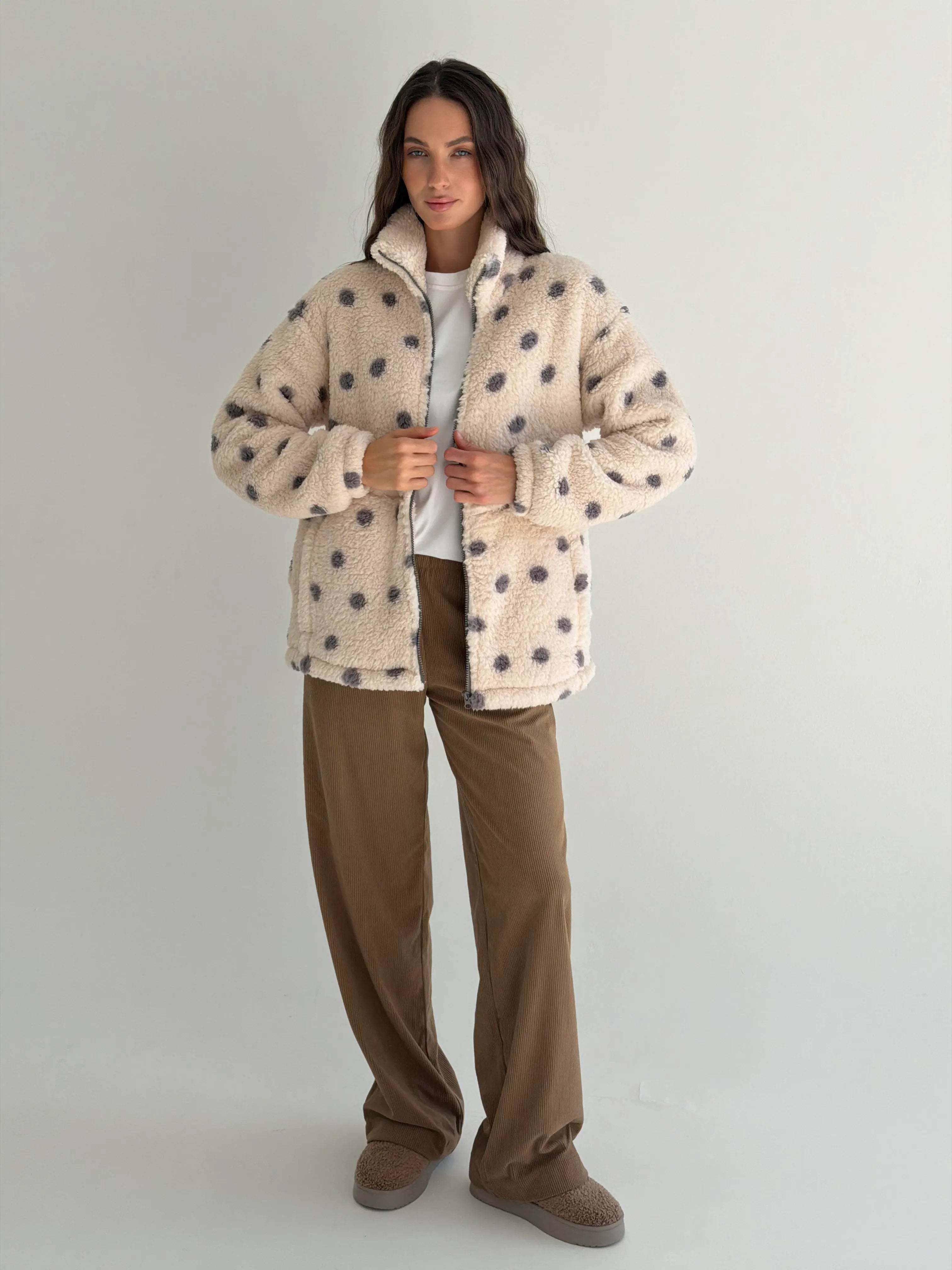 Bluza TEDDY na zamek ze stójką, czarna w groszki