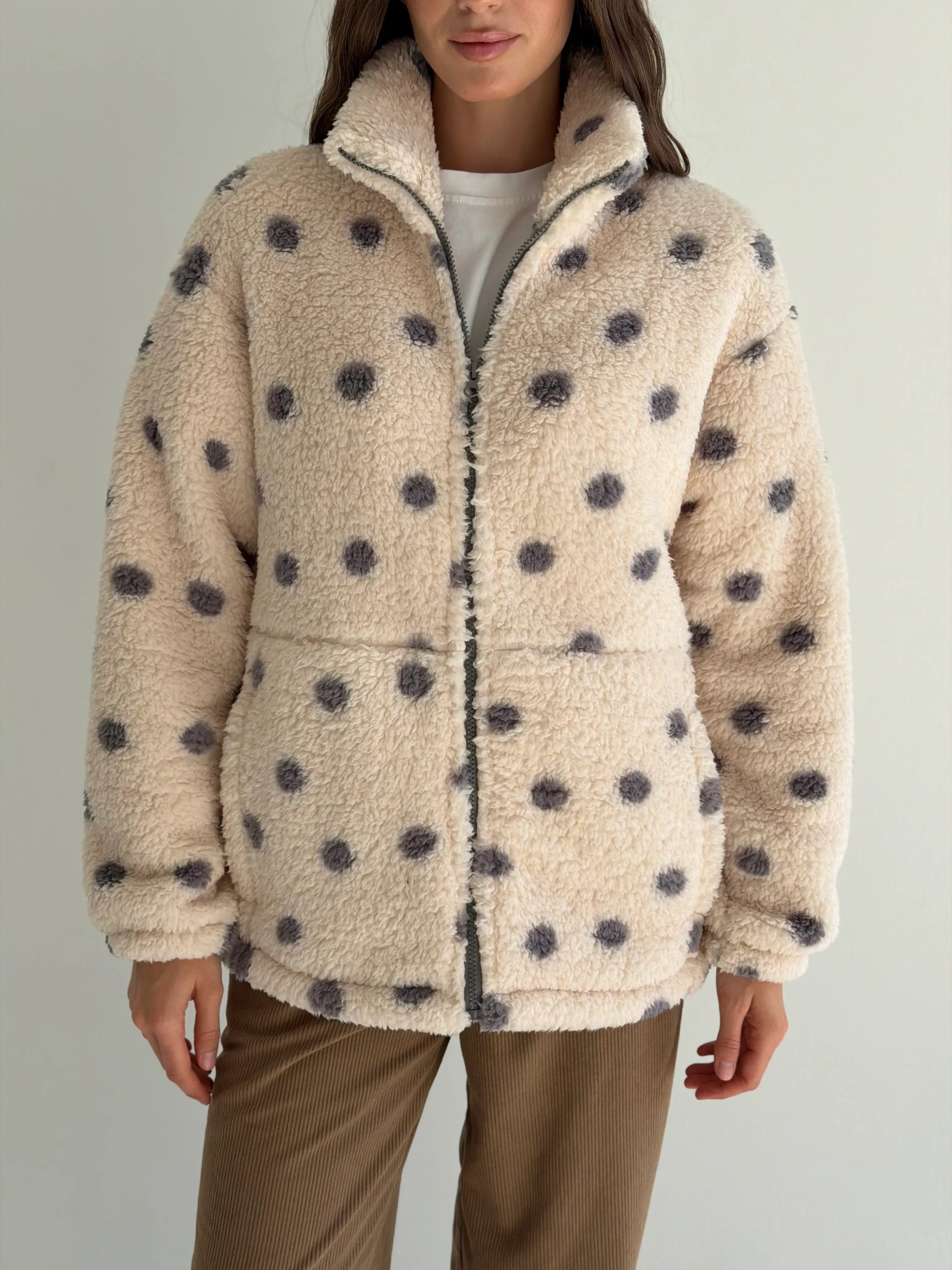 Bluza TEDDY na zamek ze stójką, czarna w groszki