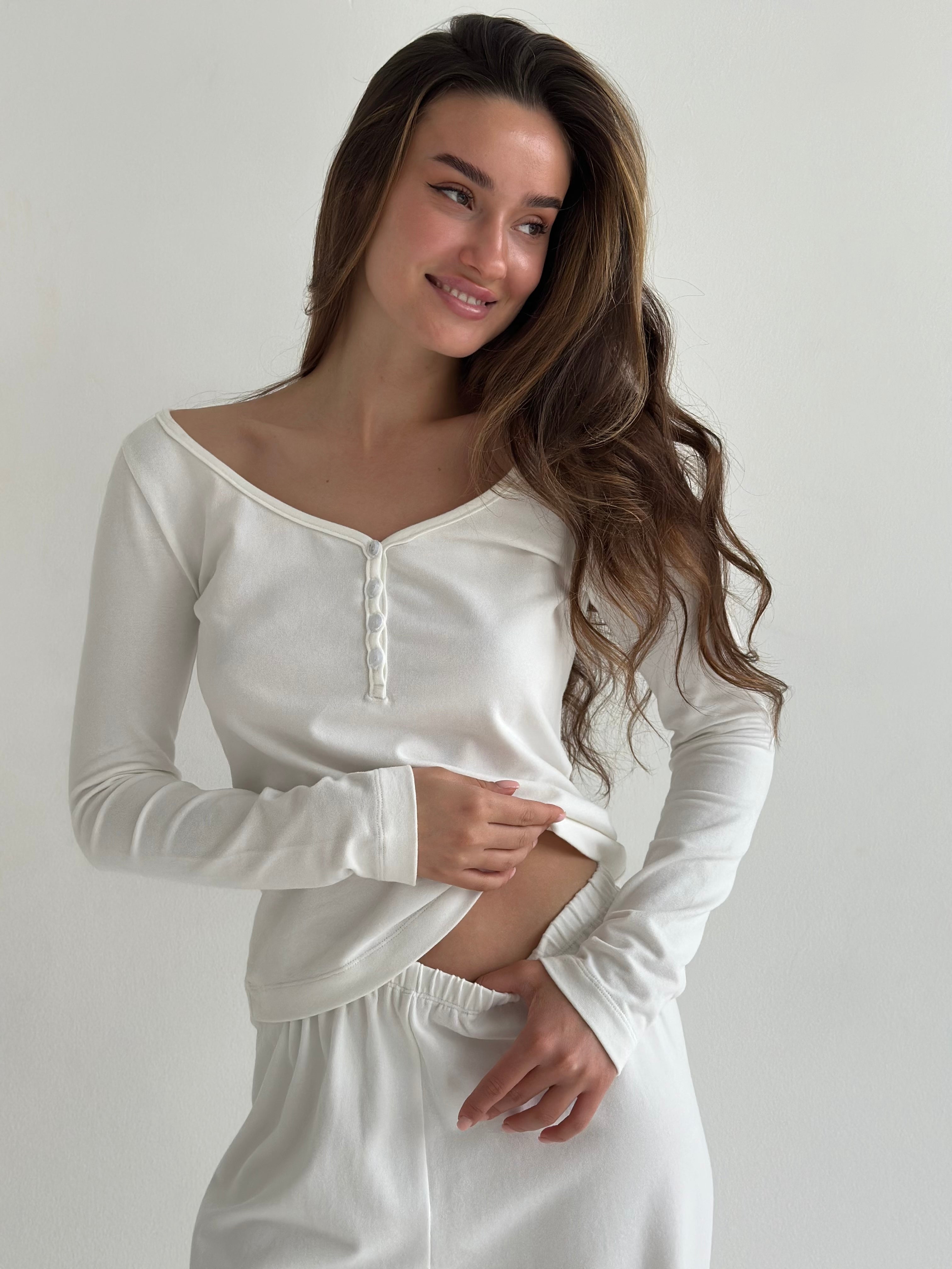 Longsleeve z dekoltem w serek „Delicacy", dzianina, biały