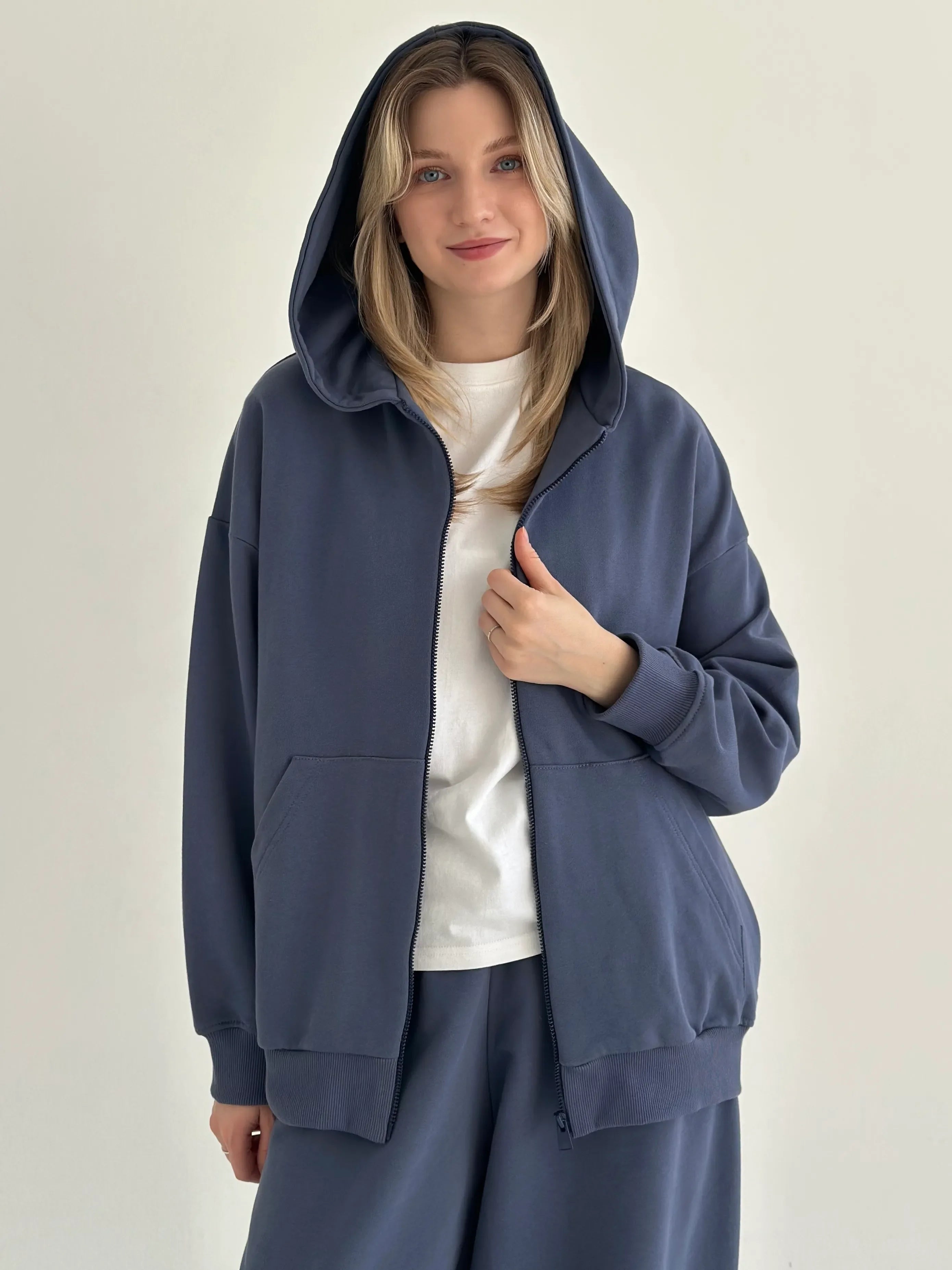 Bluza z kapturem na zamek, z dzianiny 3-nitkowej, granatowa