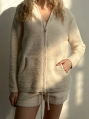 Bluza Soft na zamek, z dzianiny puszystej, mleczna
