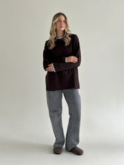 Koszulka longsleeve z białą lamówką, brązowa