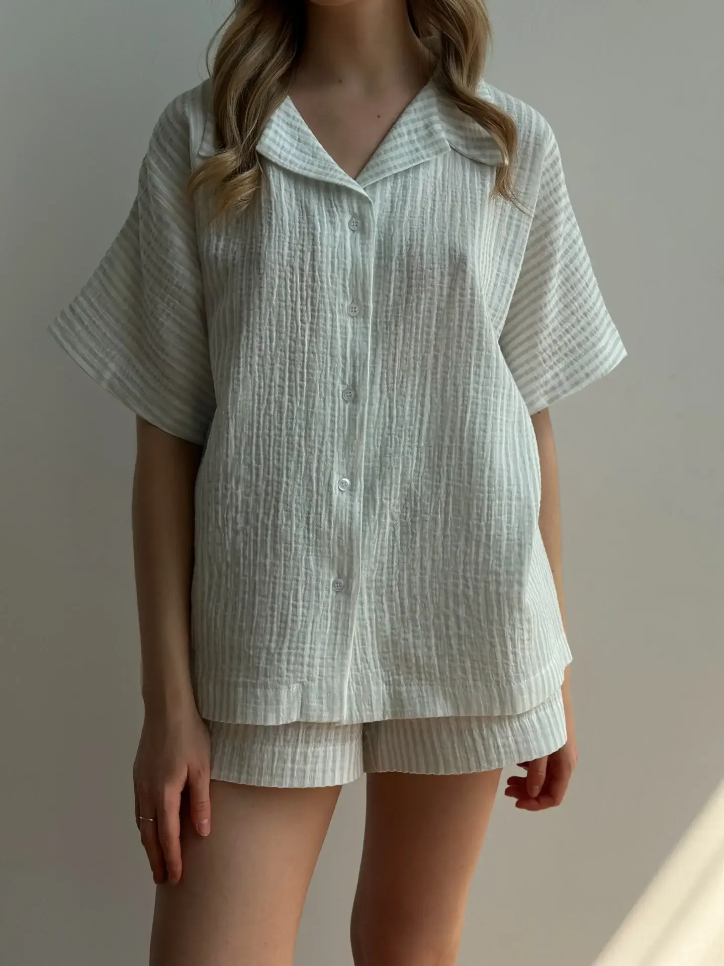 Komplet koszula i szorty, z muślinu, w szare paski