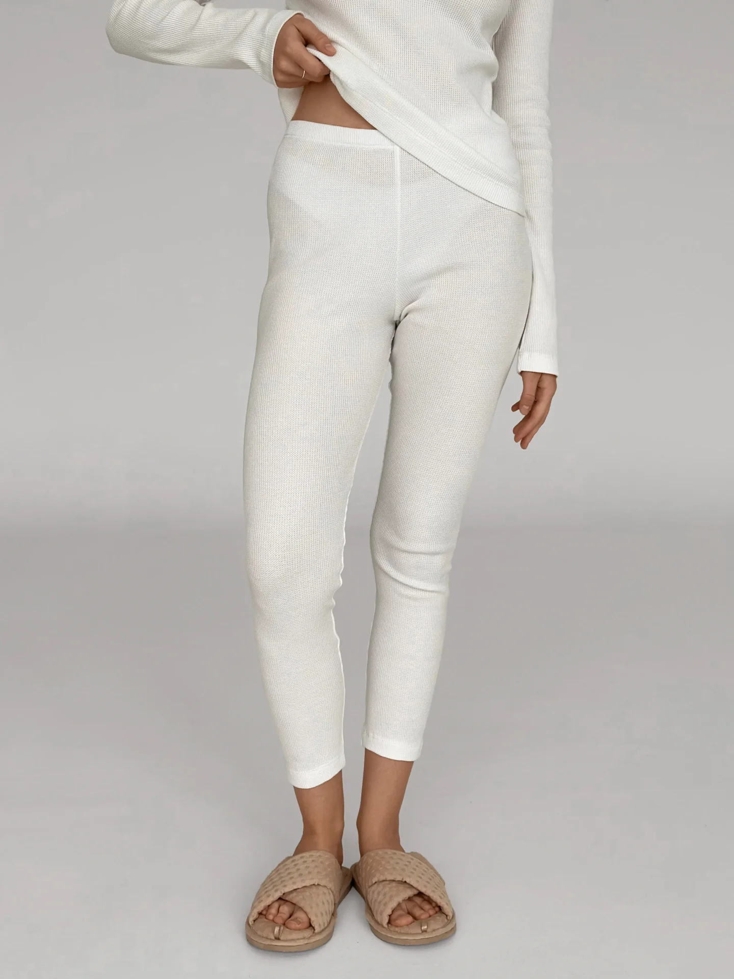 Legginsy z dzianiny waflowej, mleczne