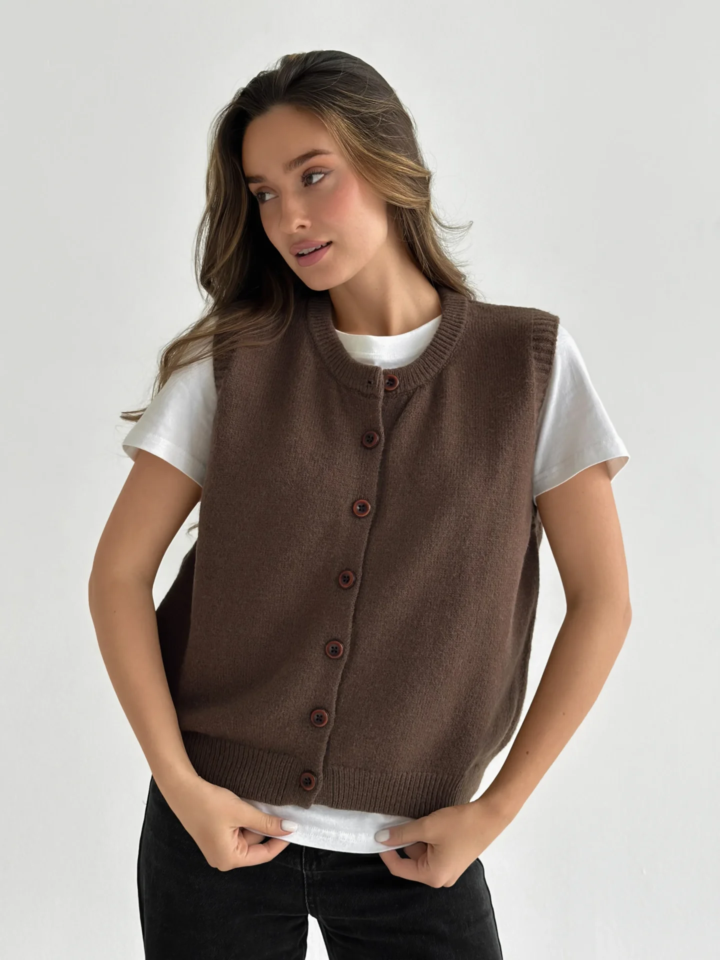 Kamizelka dziana na guziki, brązowa