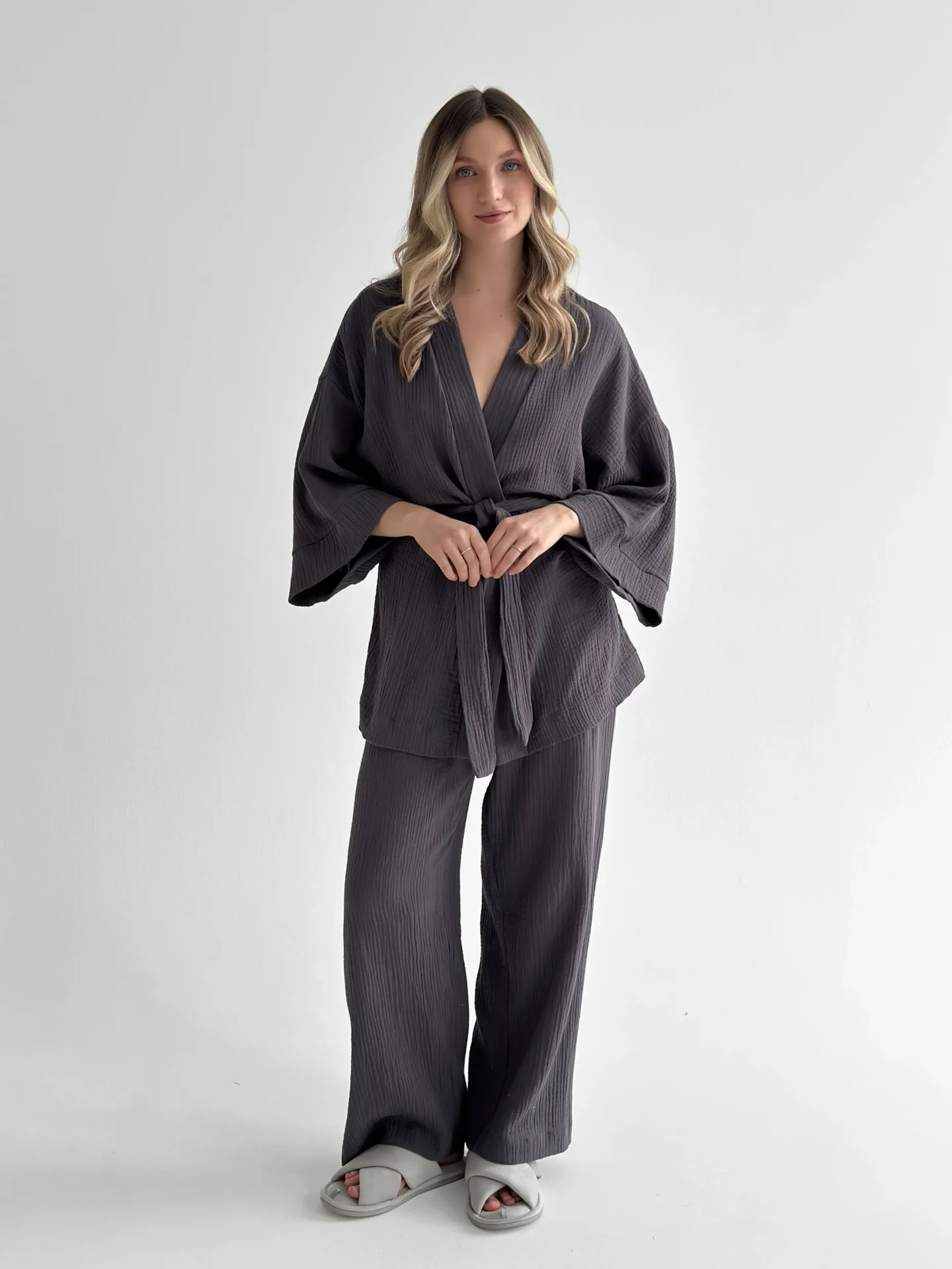 Komplet szlafrok krótki kimono i spodnie, z muślinu dwuwarstwowego, grafitowy