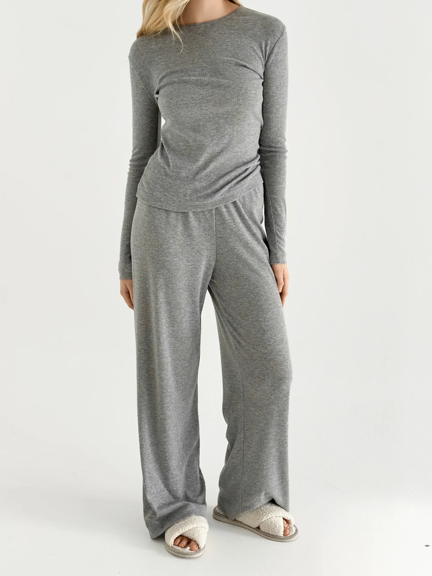 Komplet longsleeve i spodnie szerokie, z ribany prążkowanej, antracytowy