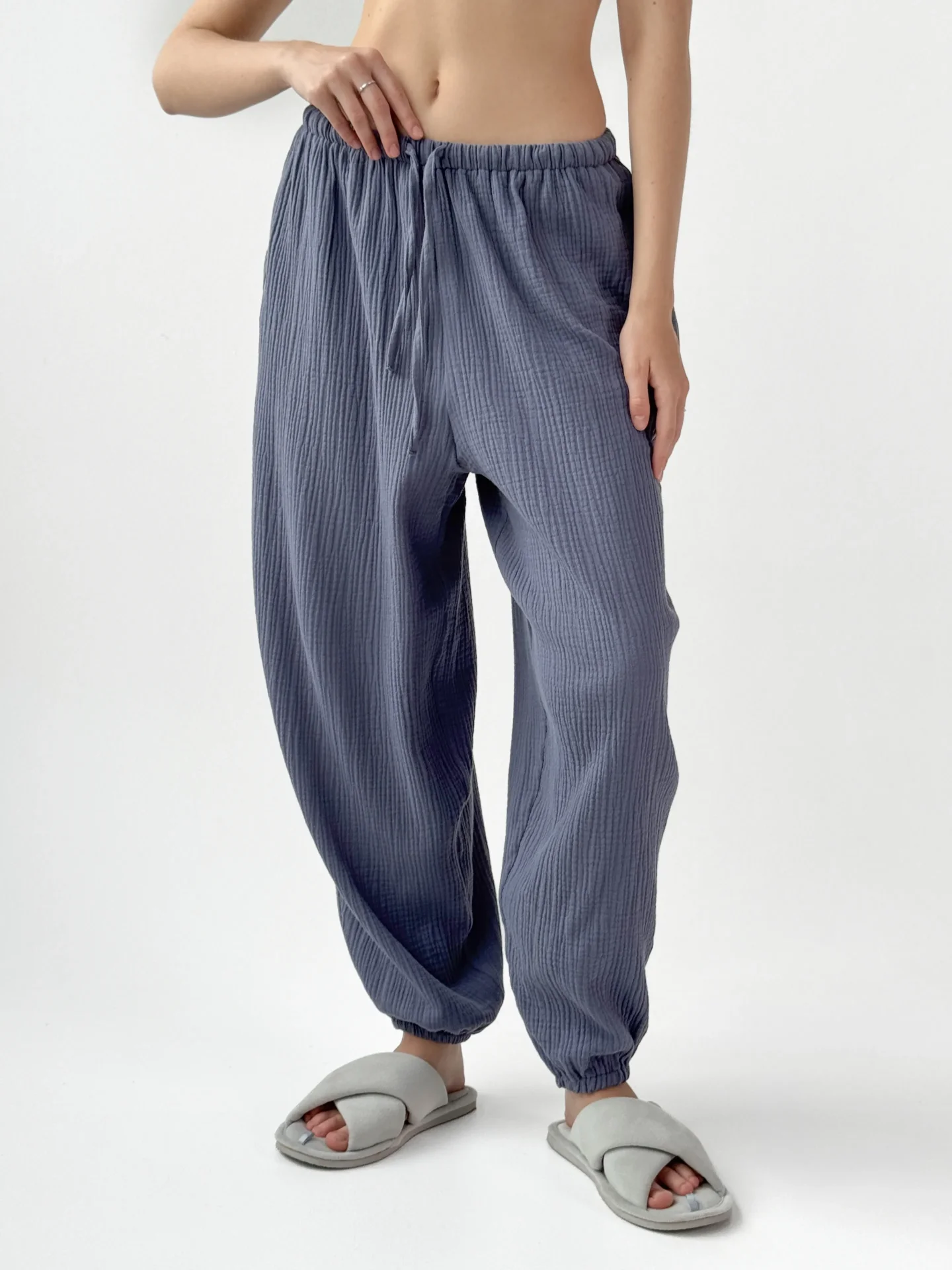 Spodnie Mono szarawary z muślinu dwuwarstwowego, granatowe