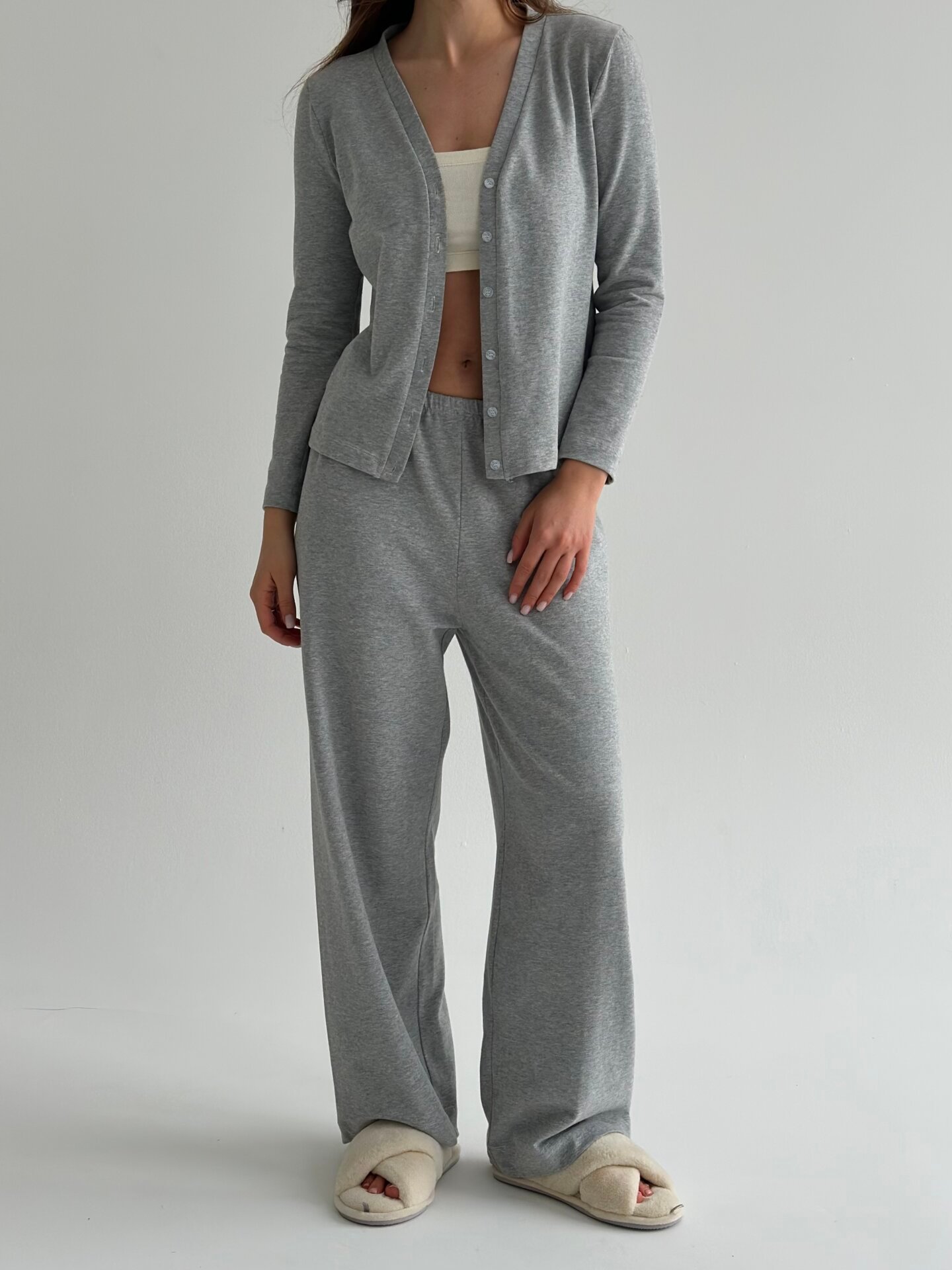 Spodnie szerokie „Delicacy”, z dzianiny, szare