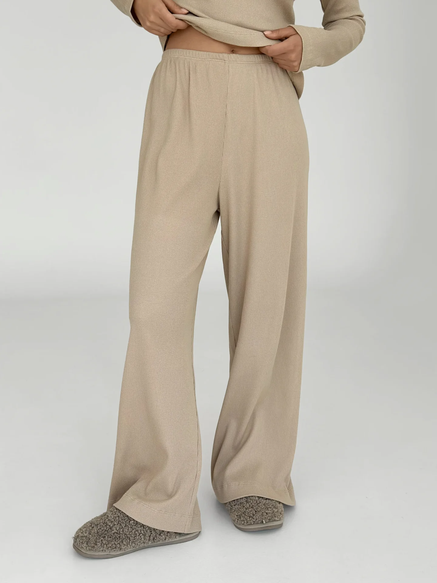 Spodnie szerokie z dzianiny waflowej, beżowe