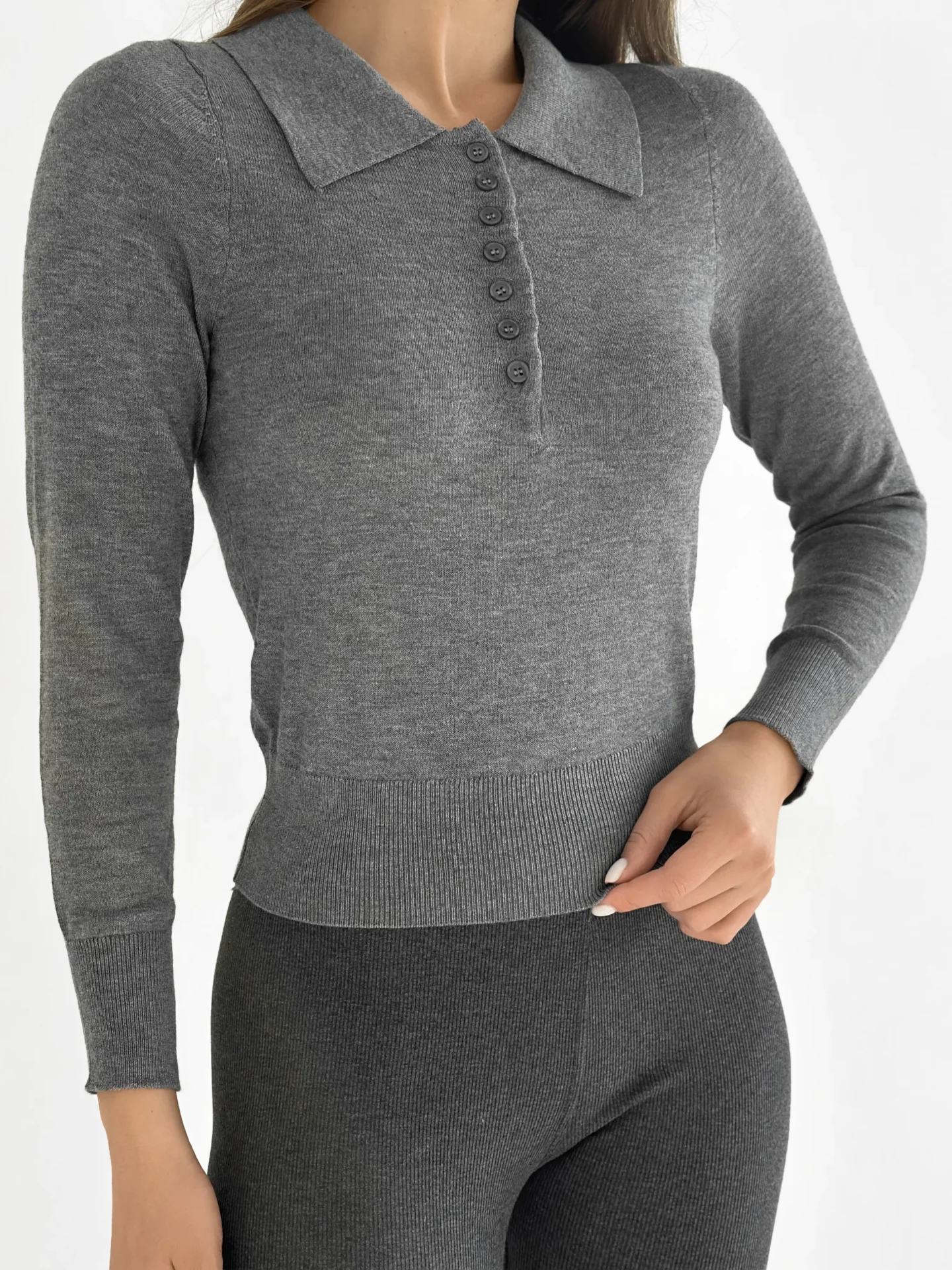 Sweter z kołnierzykiem, z dzianiny, szary