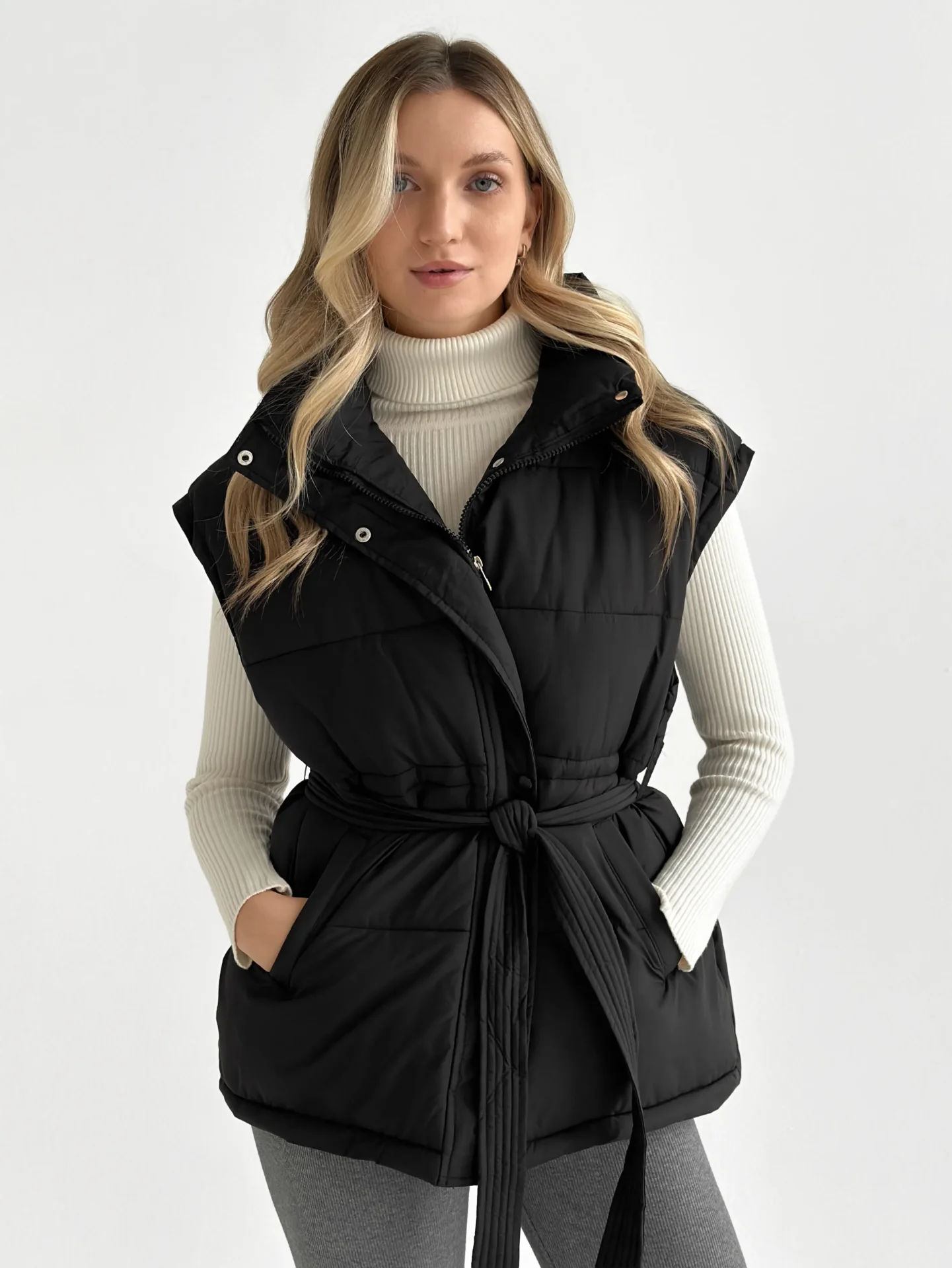 Kamizelka pikowana puchowa, z paskiem, czarna