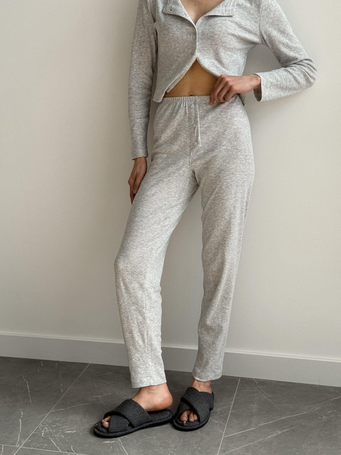 Spodnie joggery z ribany, szare