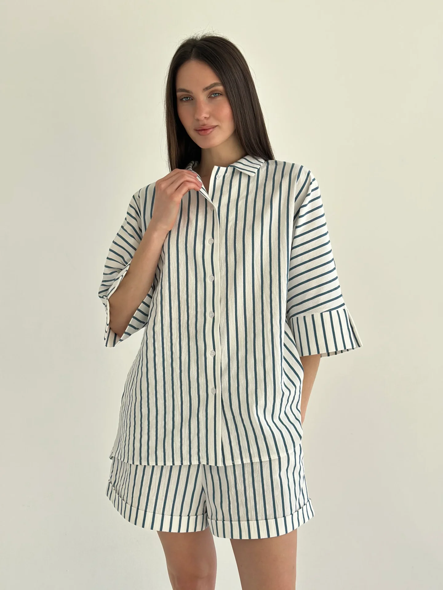 Komplet koszula i szorty, z bawełny, kremowy w turkusowe paski